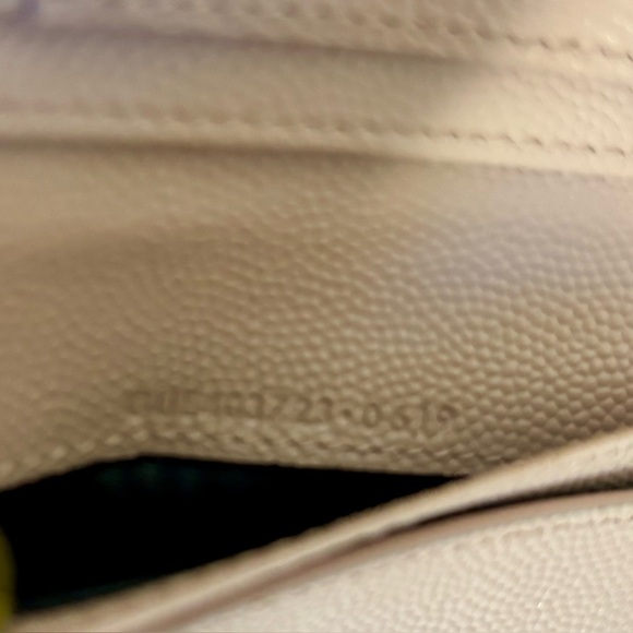 Yves Saint Laurent Cassandra Matellase Blush Grain Leather Compact Wallet - Picture 16 of 16